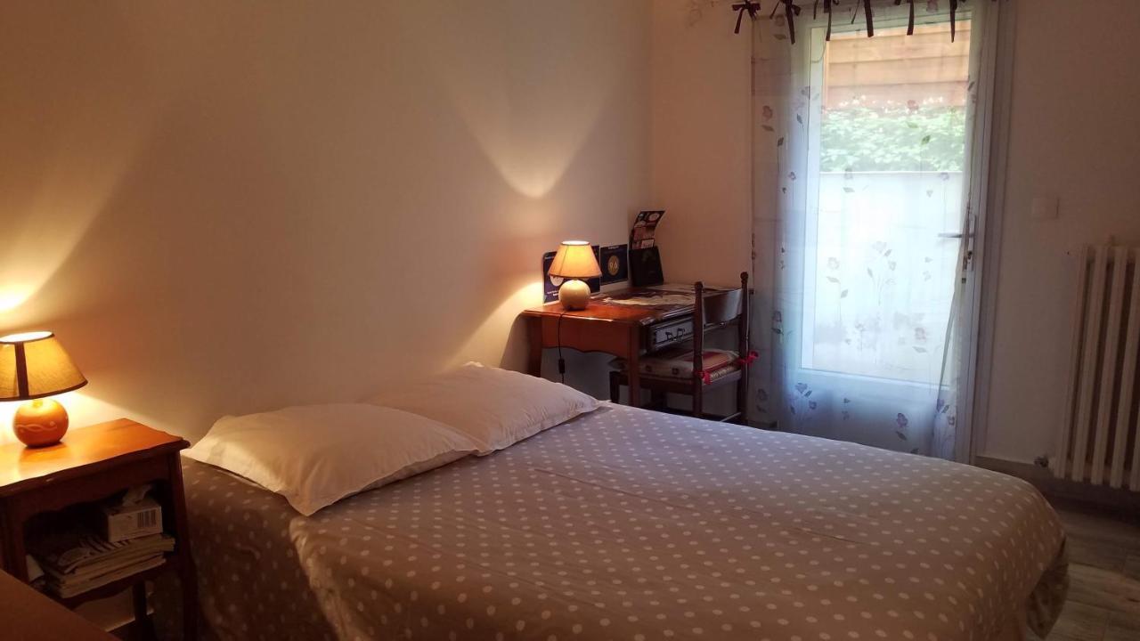 Chambre Avec Jardin Pierre Curie Bry-sur-Marne Bagian luar foto